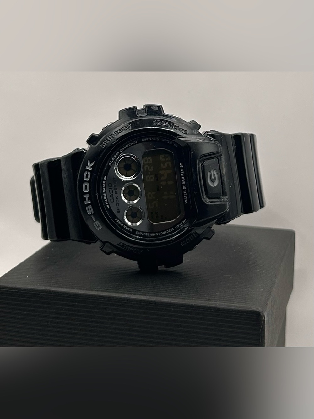 Casio G-Shock DW-6900NB Men’s Black & Silver Digital Quartz 50mm Watch